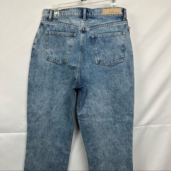 Betro Simone light wash high rise button fly straight leg jeans NWT - Picture 8 of 10